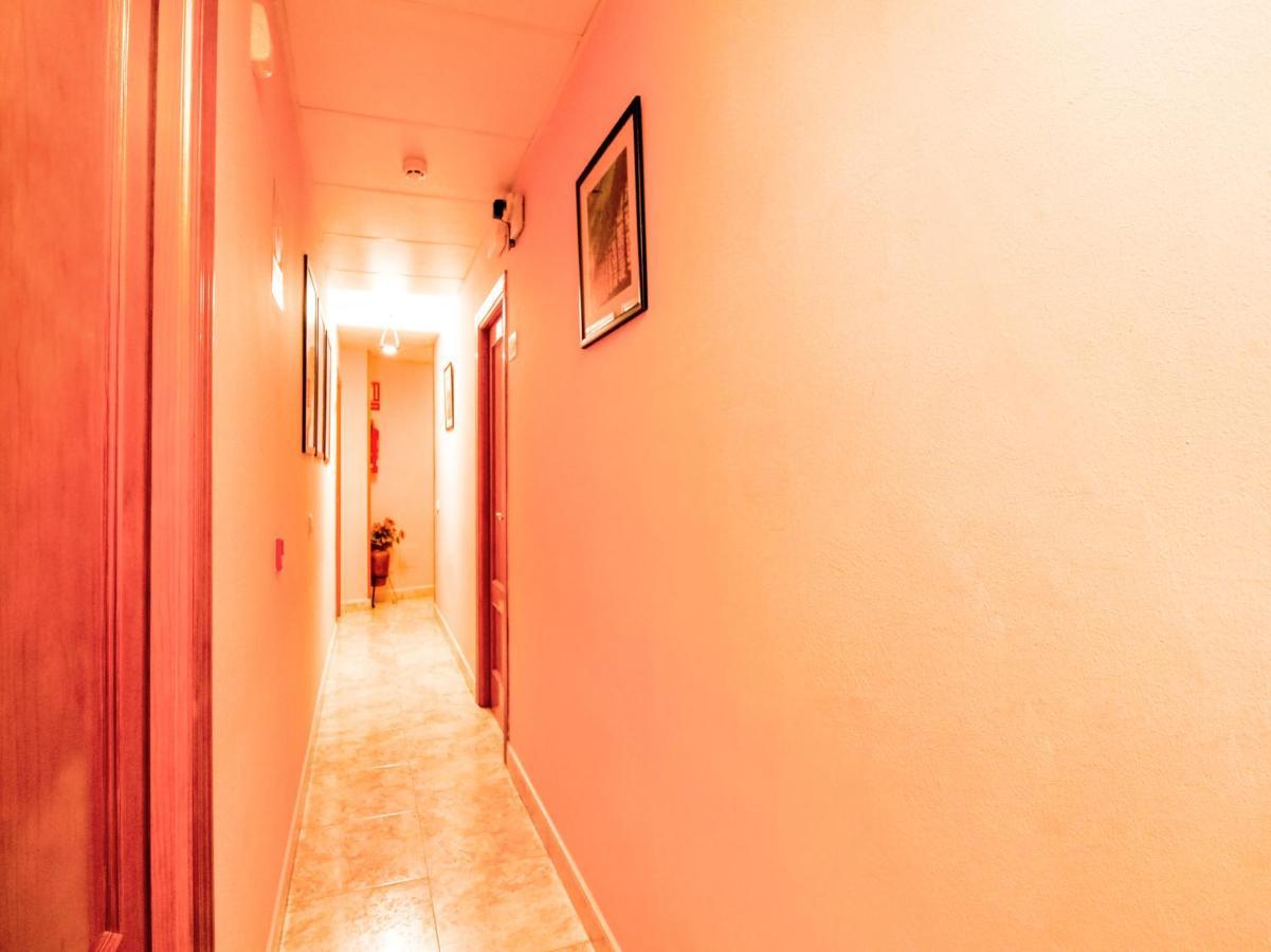 Oyo Hospedaje El Gato Segowia Zewnętrze zdjęcie